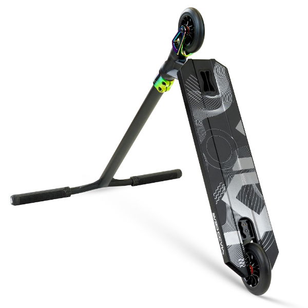 MADD GEAR MG 5 - AXION - BLACK/NEO CHROME