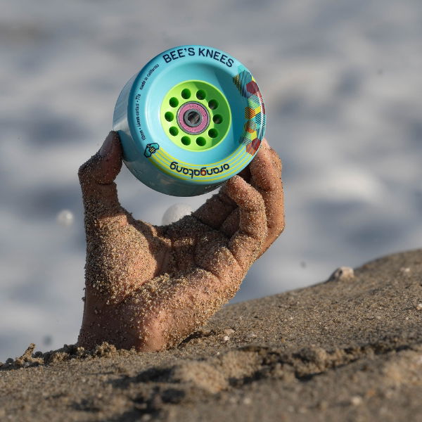 BALLONA WILLY COMPLETE - RUMBLEBEE - BEE'S KNEES BLUE